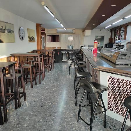 Hostal Efebo 24H Antequera Extérieur photo