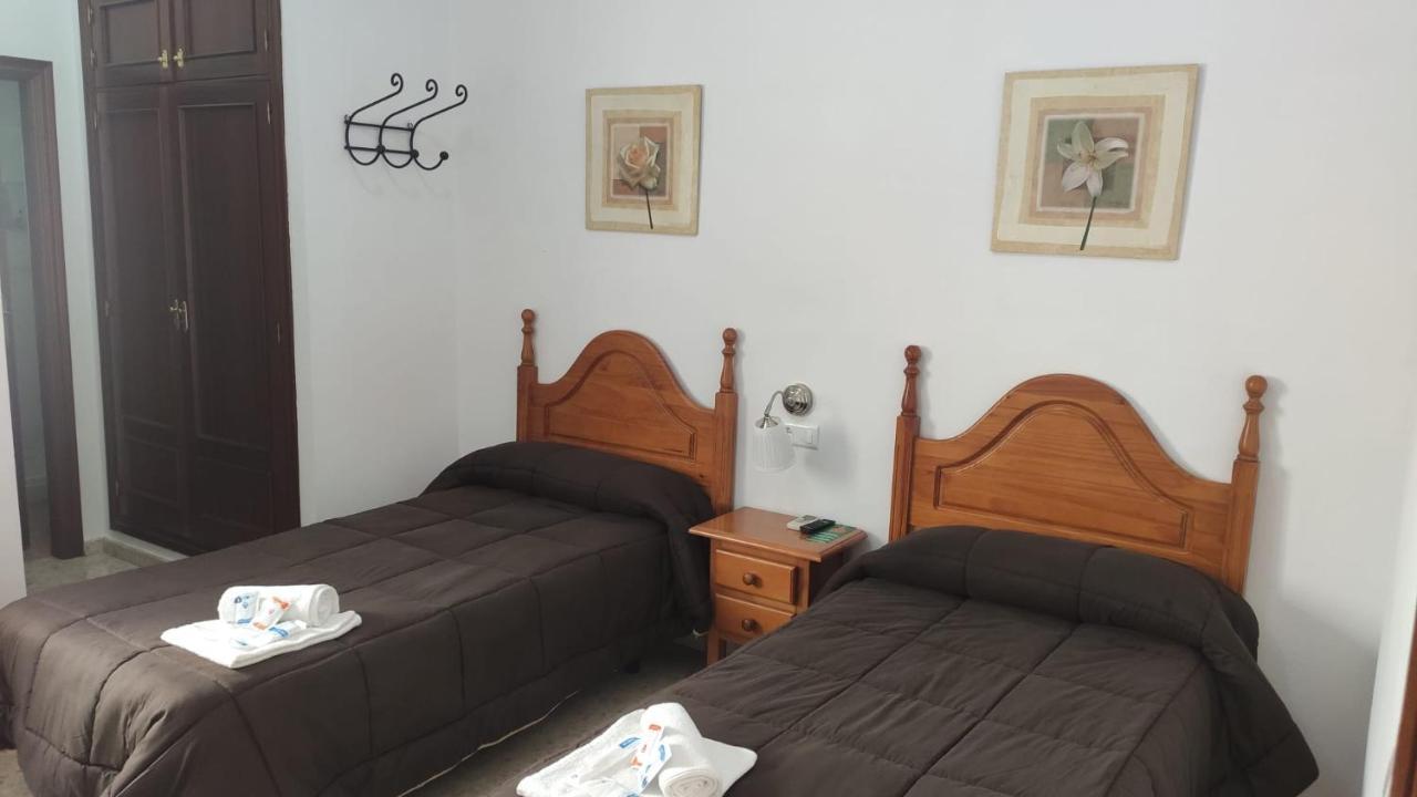 Hostal Efebo 24H Antequera Extérieur photo