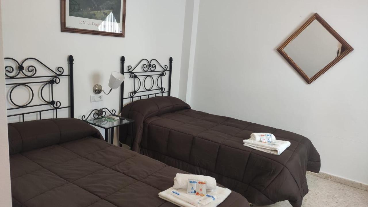 Hostal Efebo 24H Antequera Extérieur photo